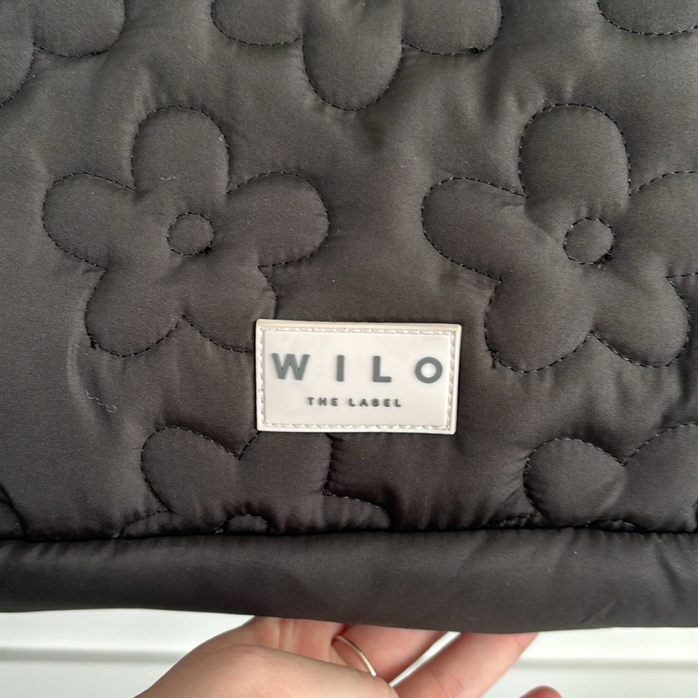 NWT Wilo the Label Floral Daisy Puffer Bag - Picture 3 of 16
